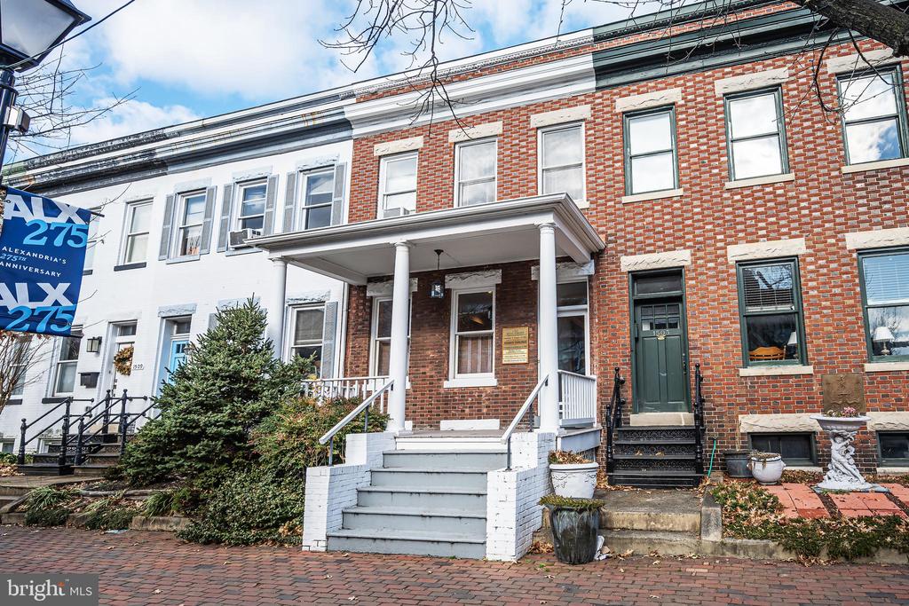 1505 KING STREET