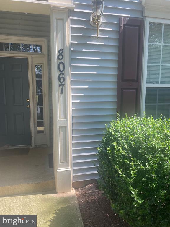 8067 GATEHOUSE