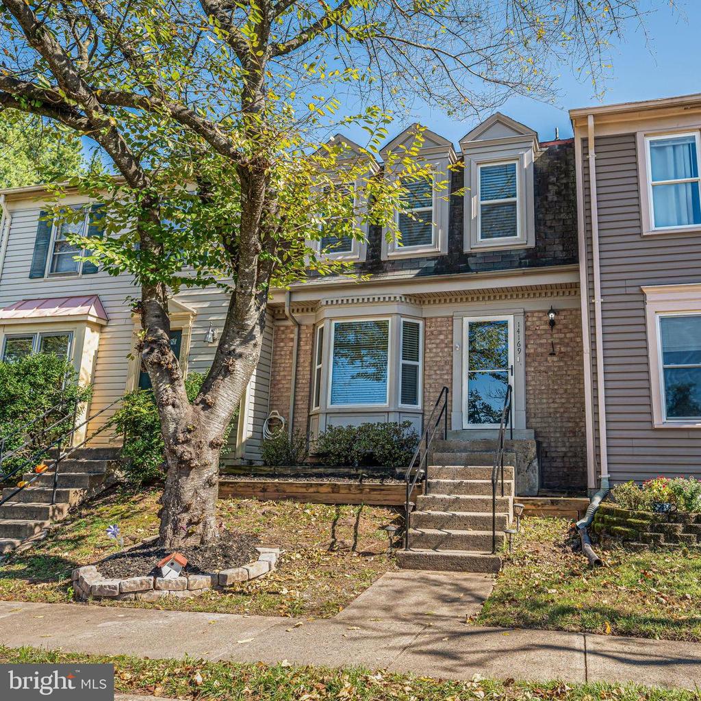 14169 ROYAL OAK LANE
