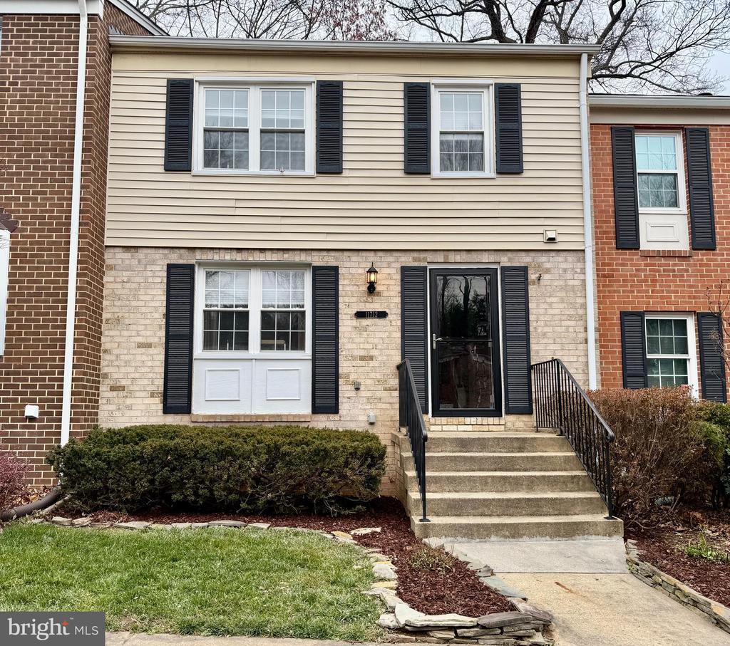 11712 BRIARY BRANCH COURT