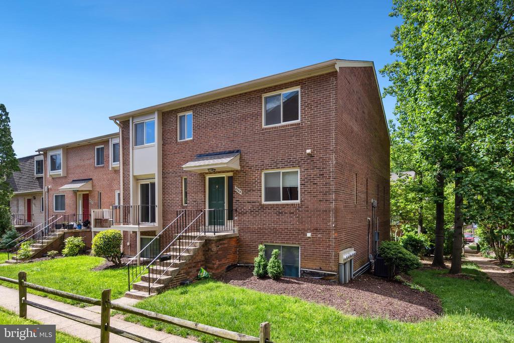 6744 PERRY PENNEY DRIVE Unit: 131