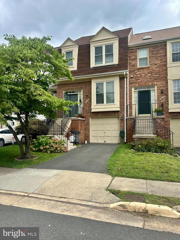 14015 RED RIVER DRIVE