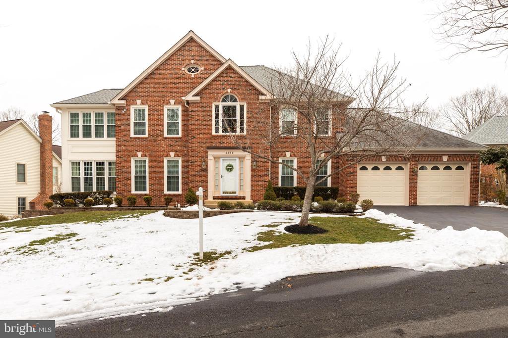 6185 SNOWHILL COURT