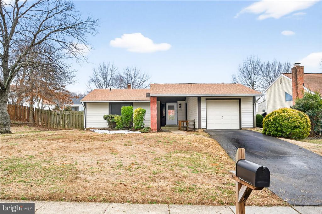 6901 VANTAGE DRIVE