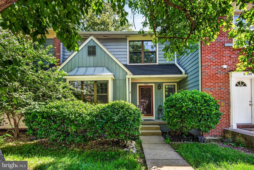 10205 SCARBOROUGH COMMONS COURT