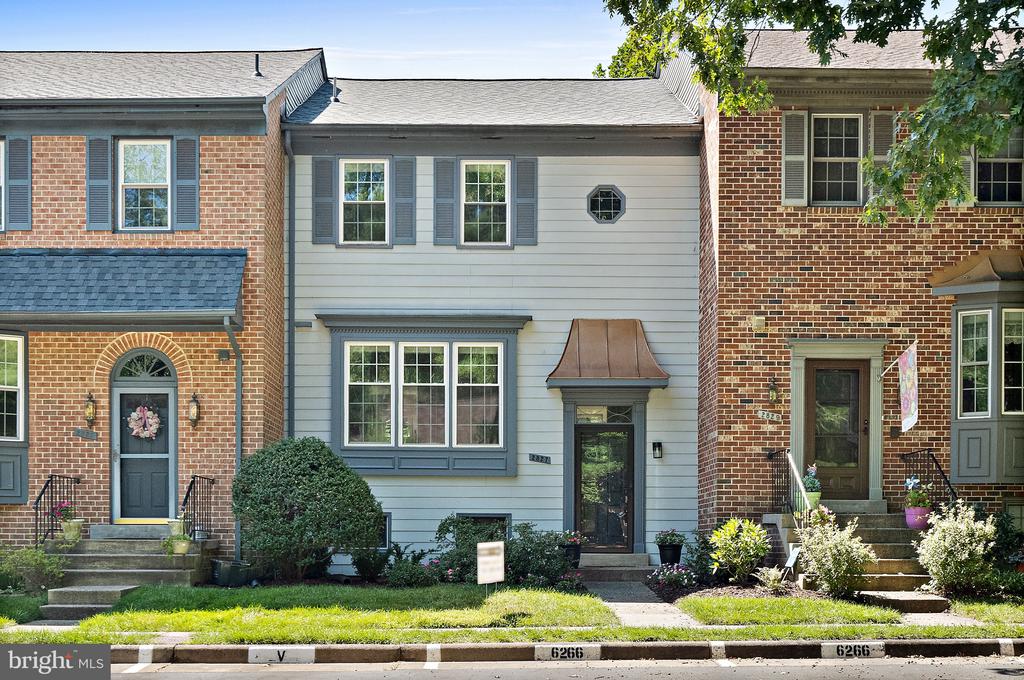 2827 KELLY SQUARE