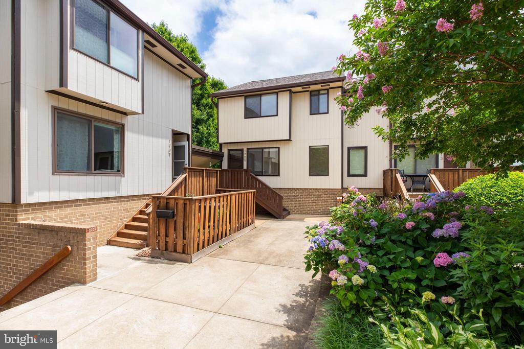 1709 WESTWIND WAY Unit: 10-B