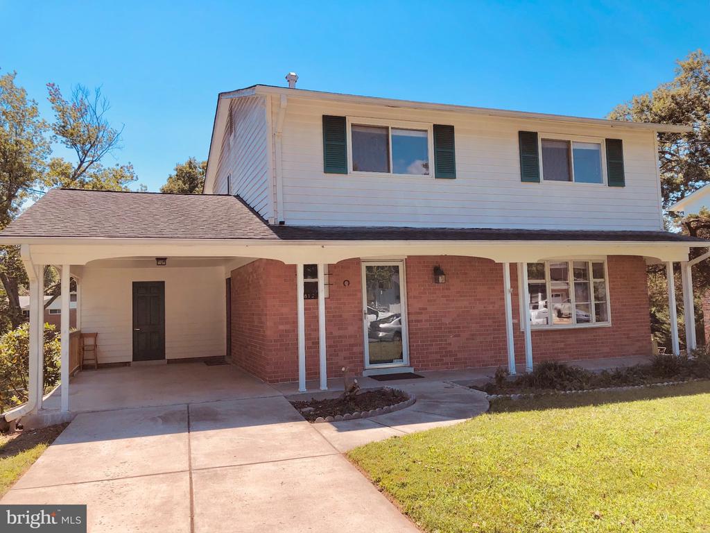8121 EDMONTON COURT