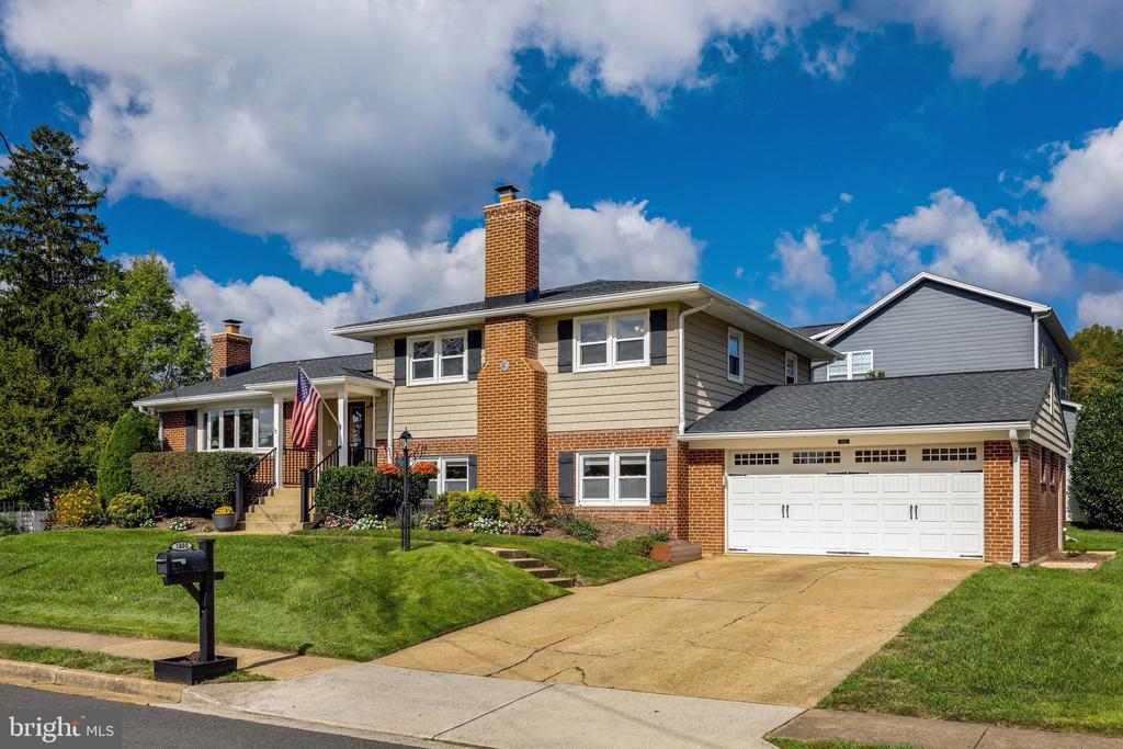 1000 WESTWOOD DRIVE NE