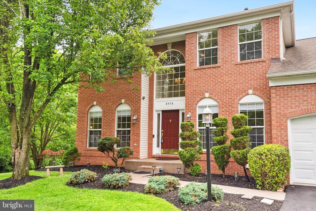 8456 SUMMER BREEZE PLACE