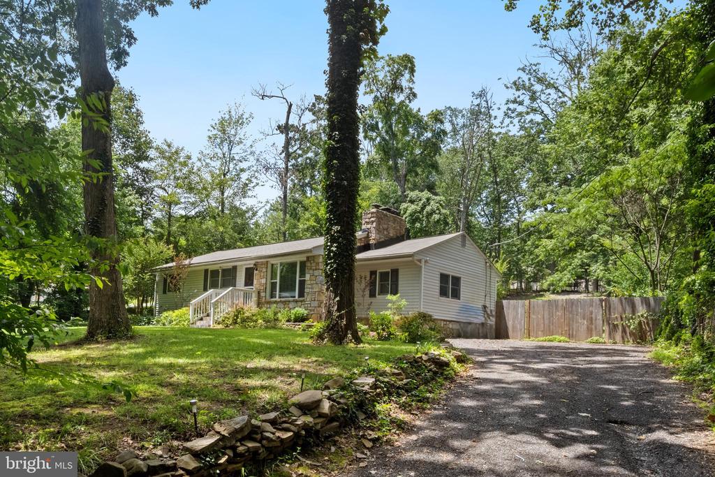 2652 COLLINS COURT