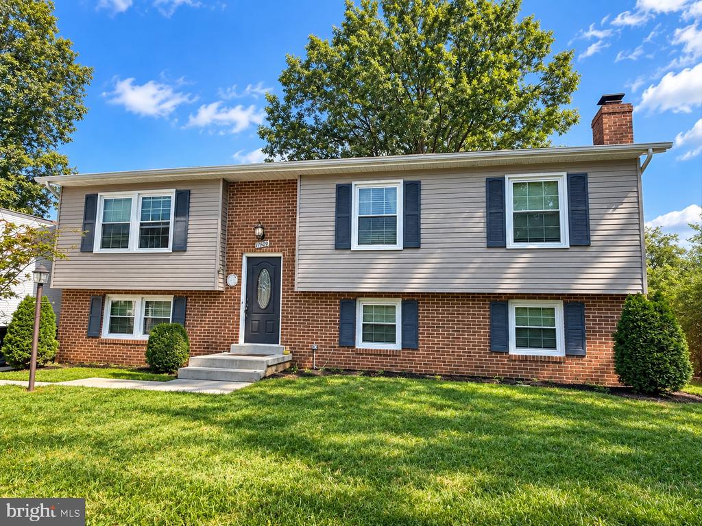 11809 BUCHANAN COURT