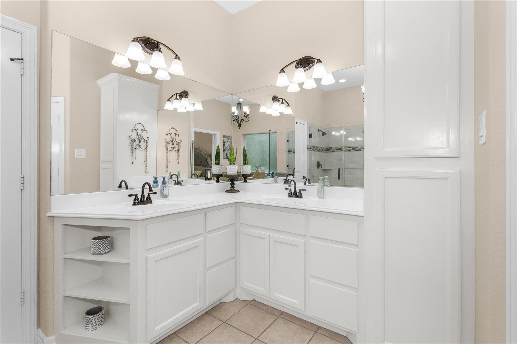 11232 Triple Crown Way