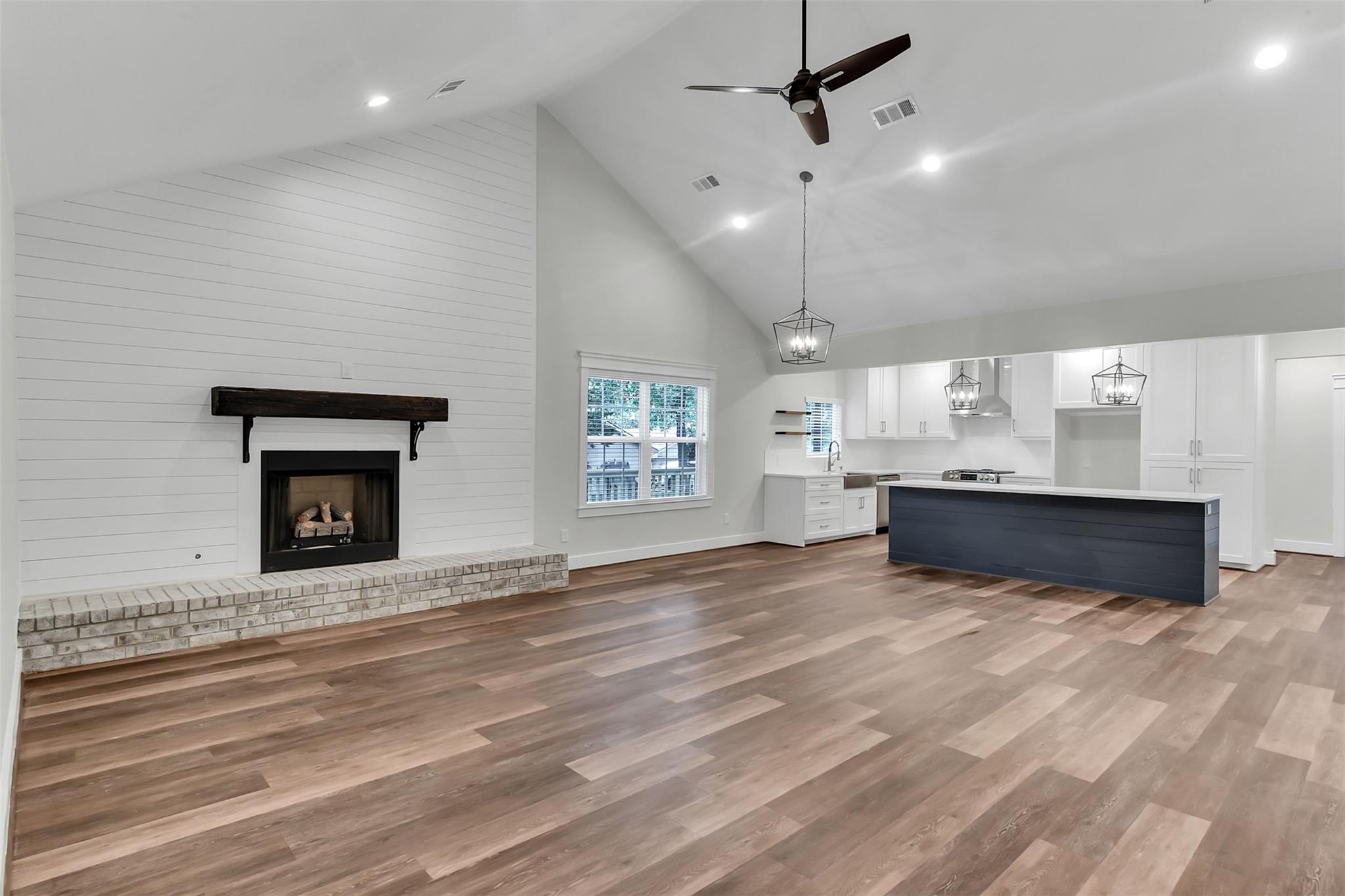711 French River Circle
