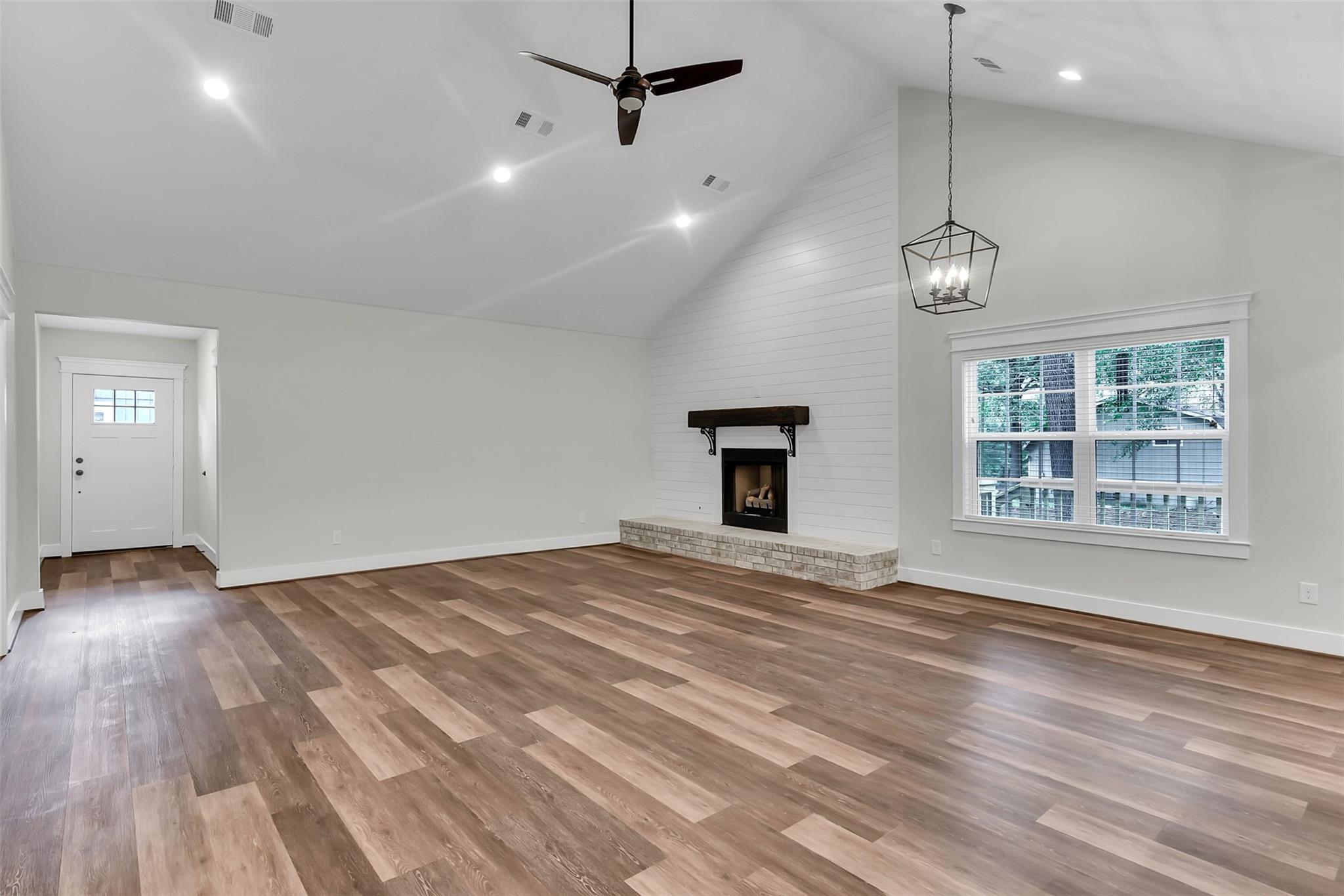 711 French River Circle