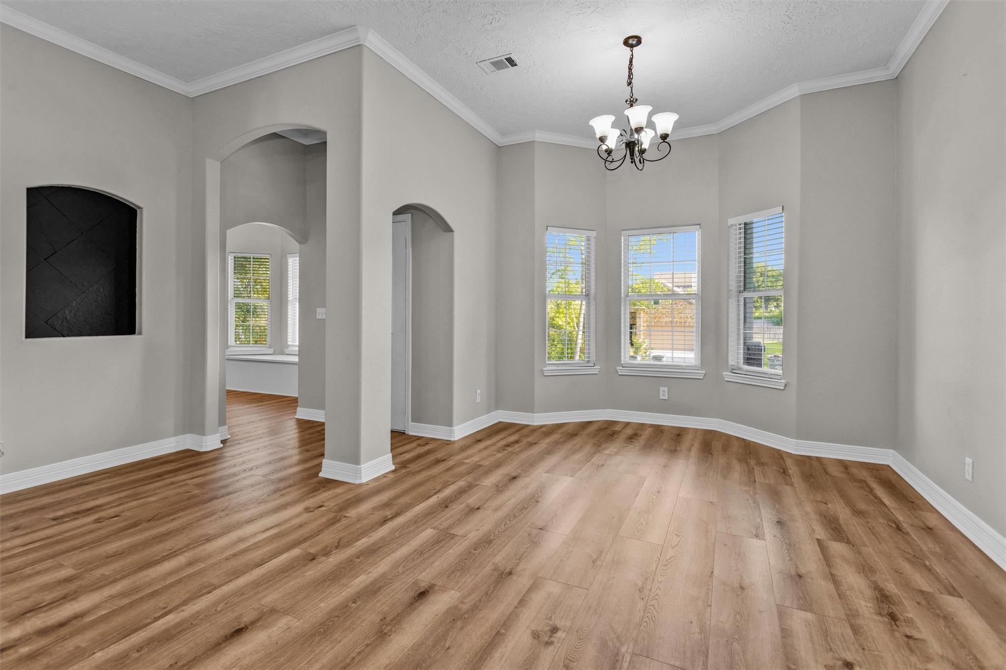 1187 Oak Lane