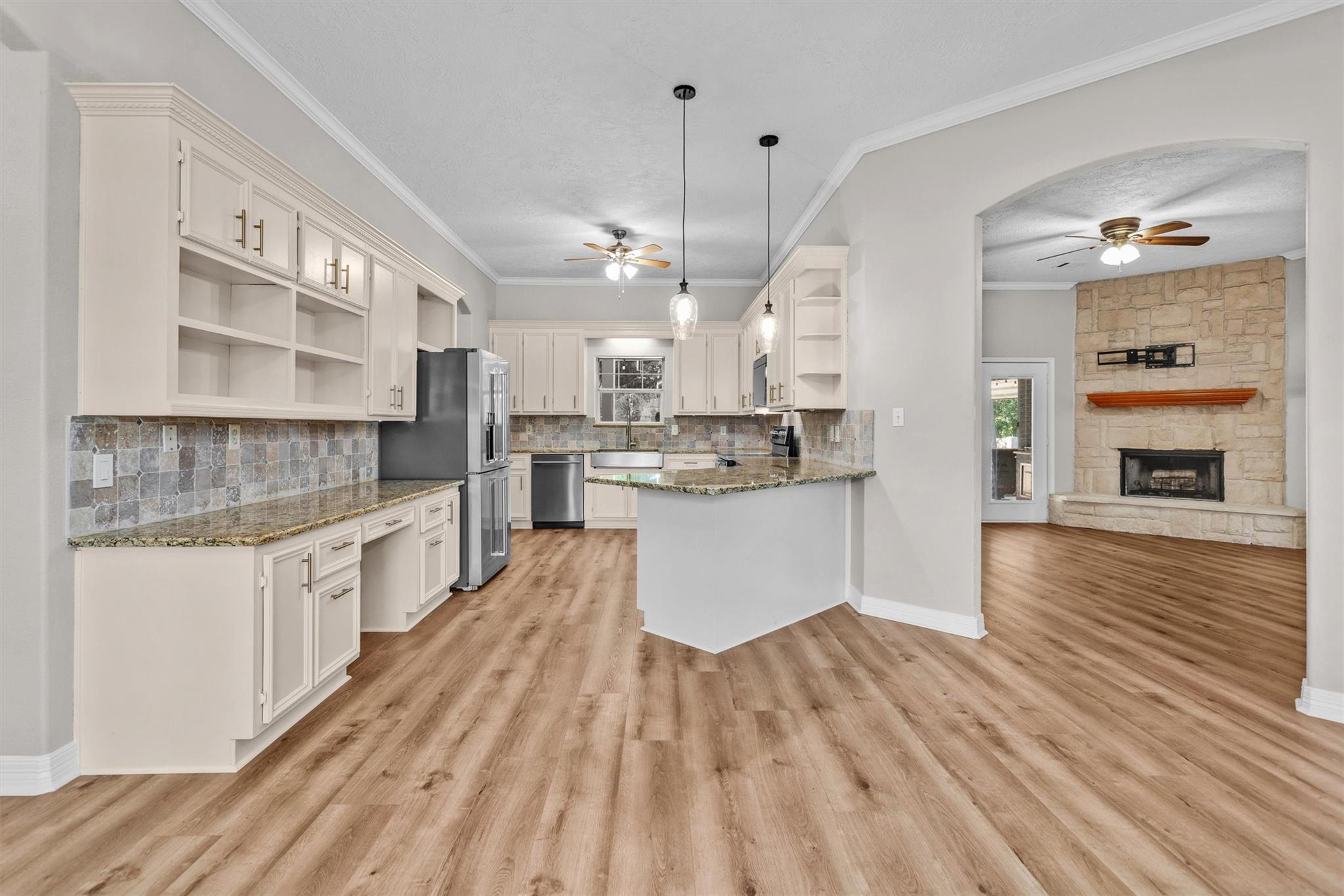 1187 Oak Lane