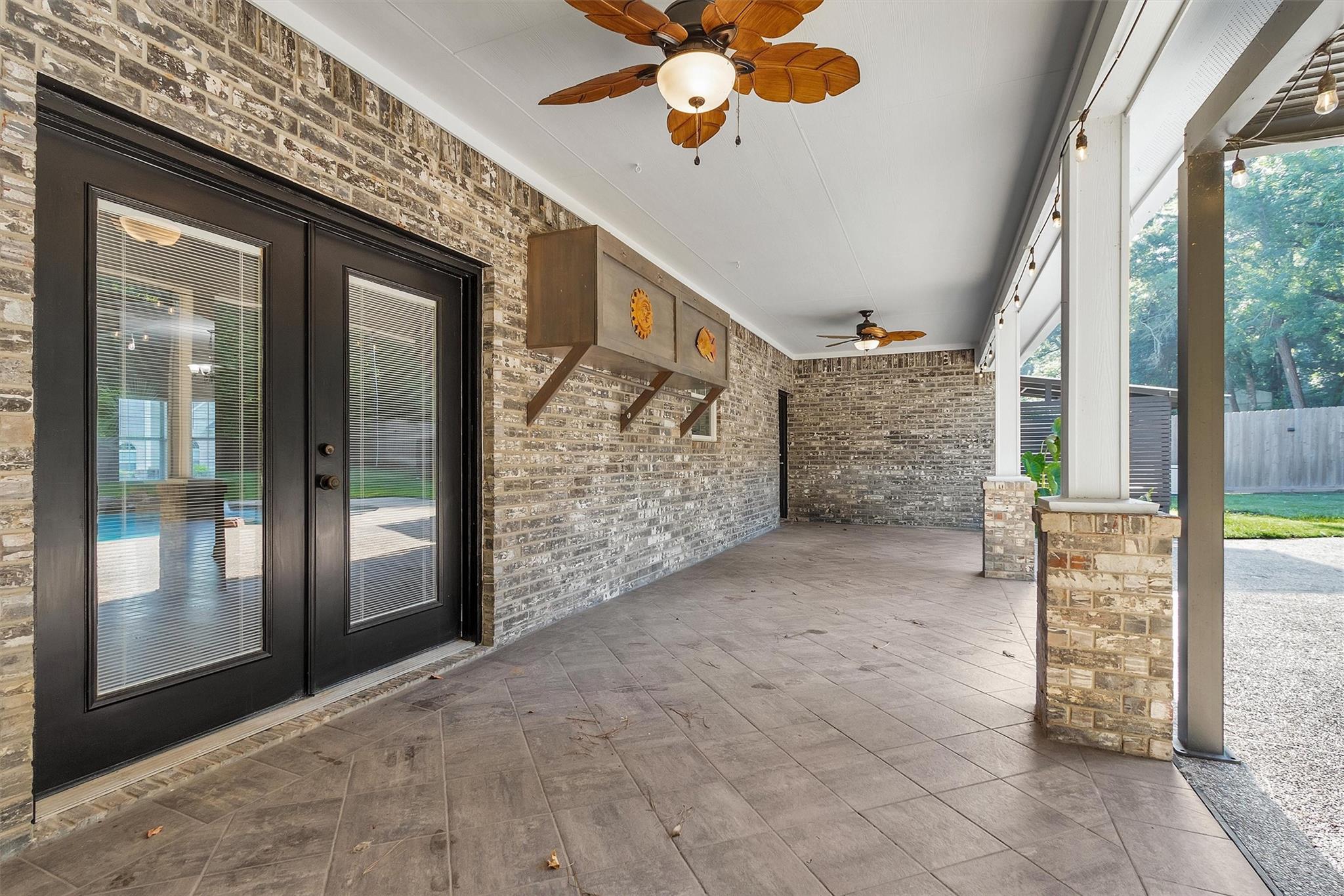 1187 Oak Lane