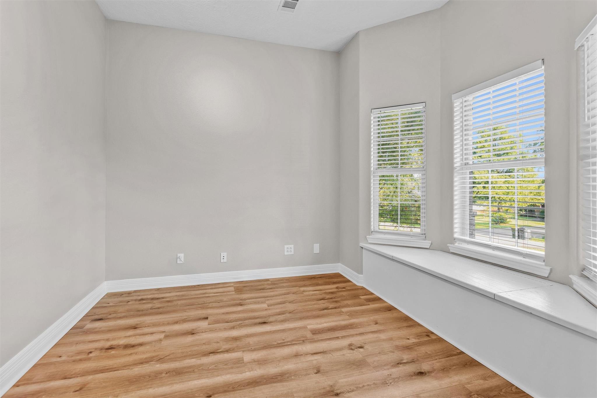 1187 Oak Lane