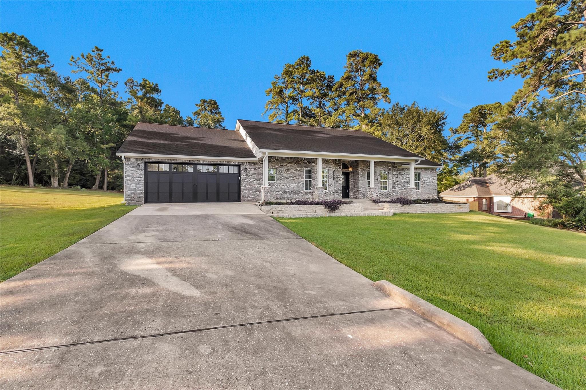1187 Oak Lane