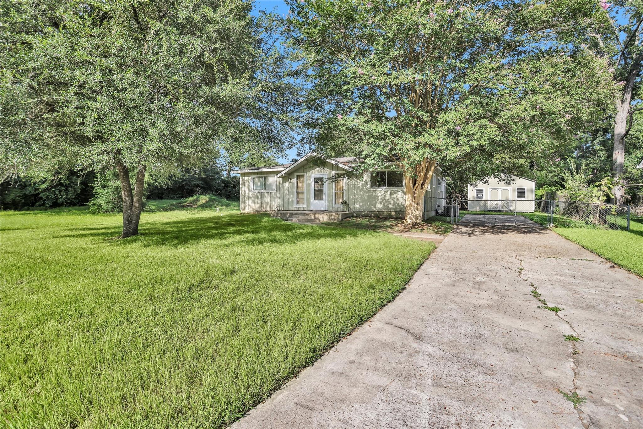 4967 Lazy Lane