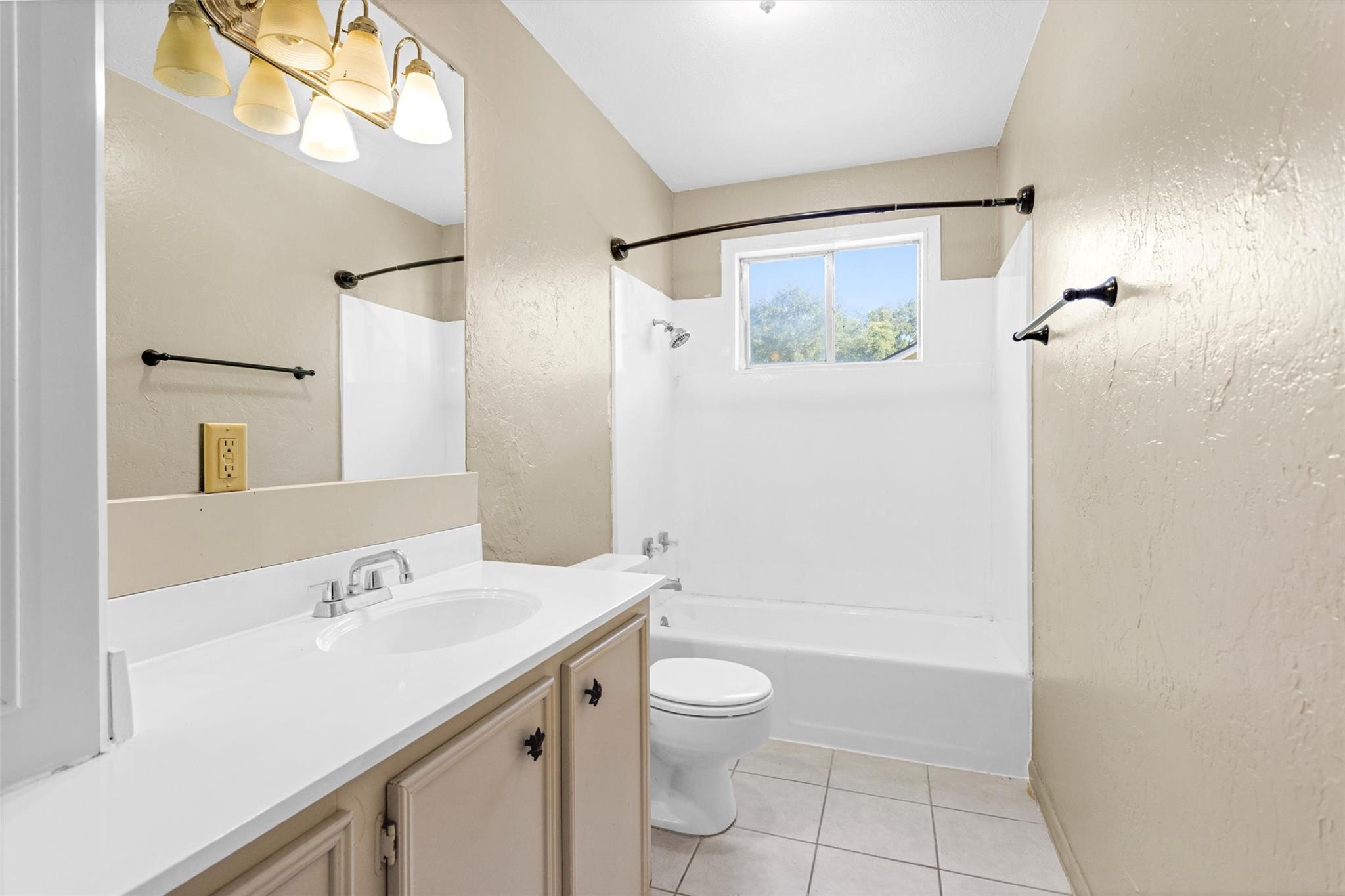 4967 Lazy Lane