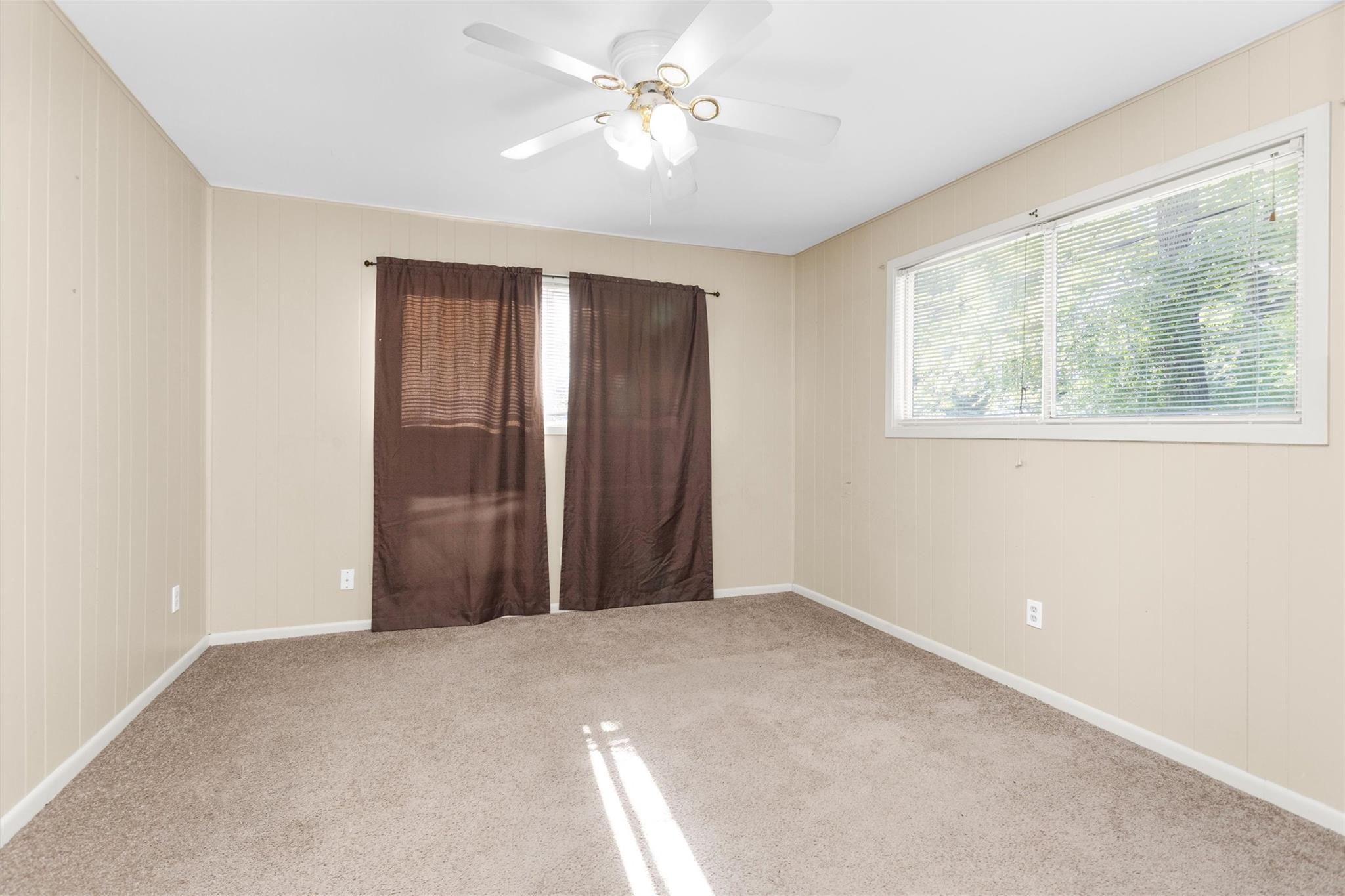 4967 Lazy Lane