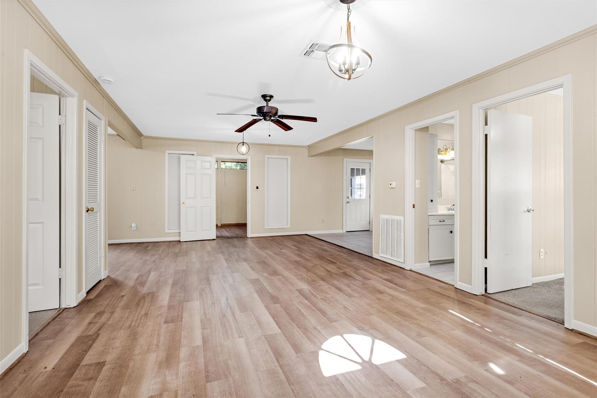 4967 Lazy Lane