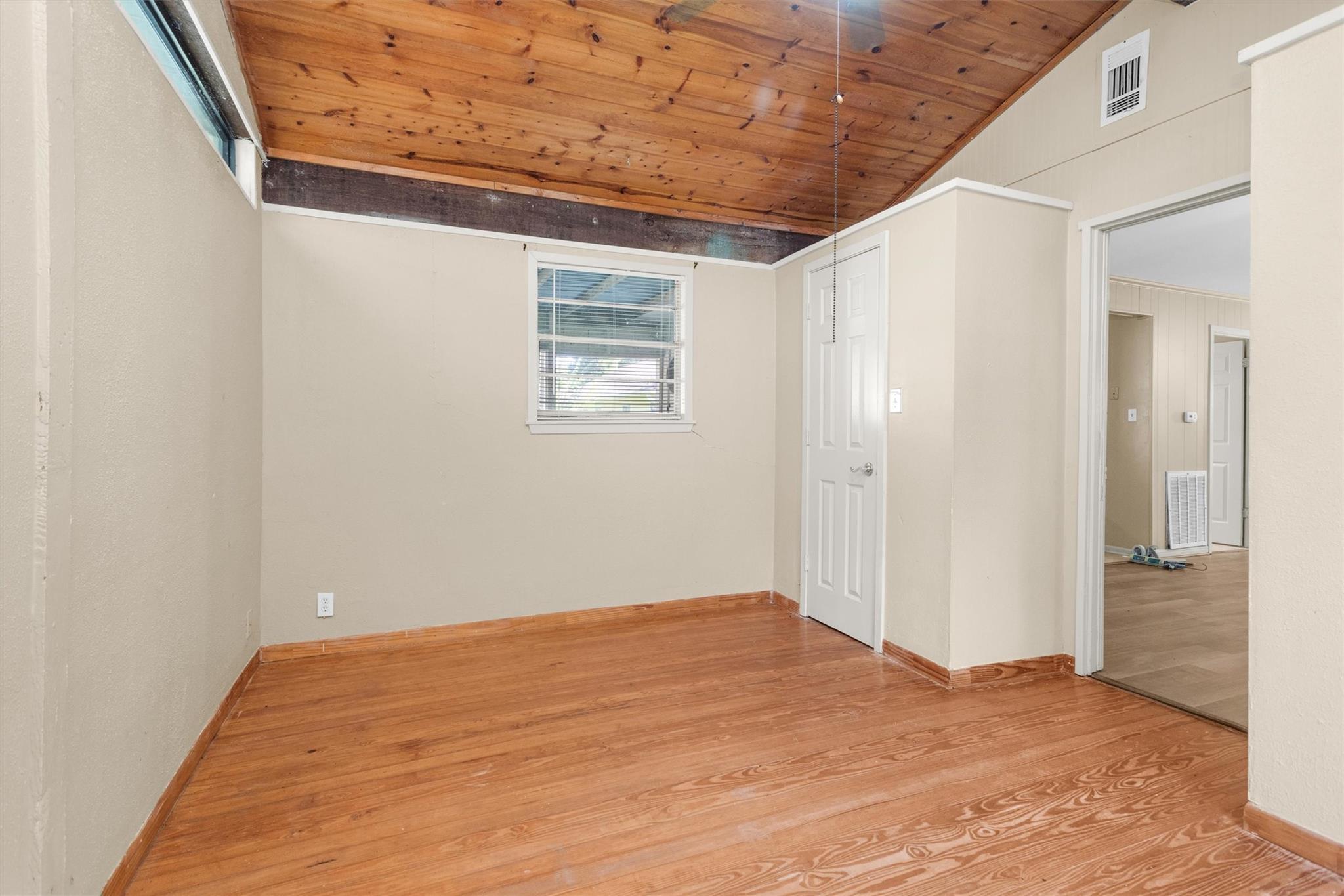 4967 Lazy Lane