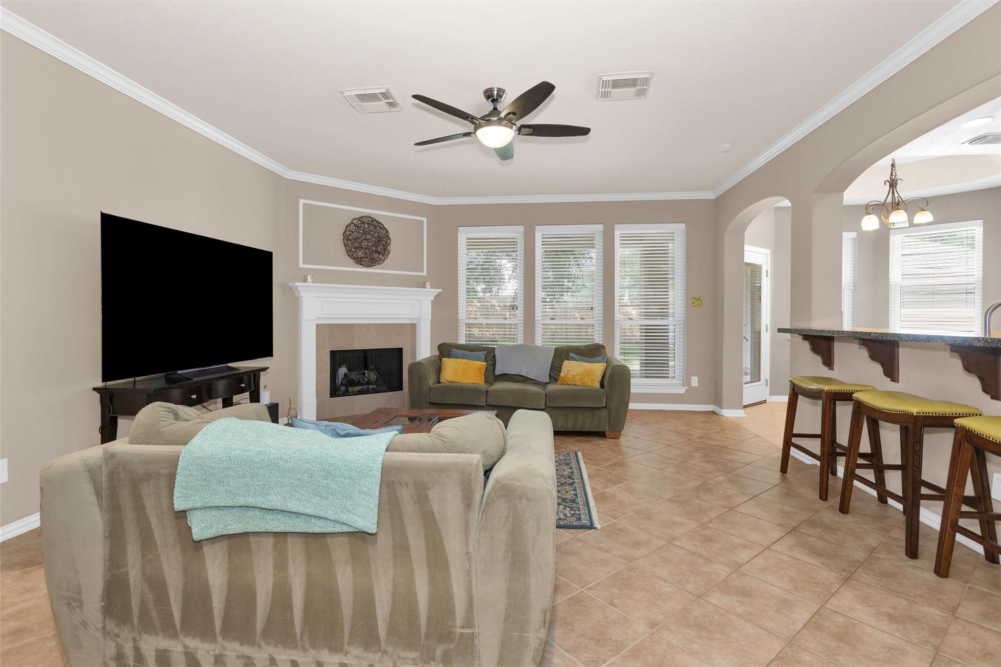 138 S Evangeline Oaks Circle