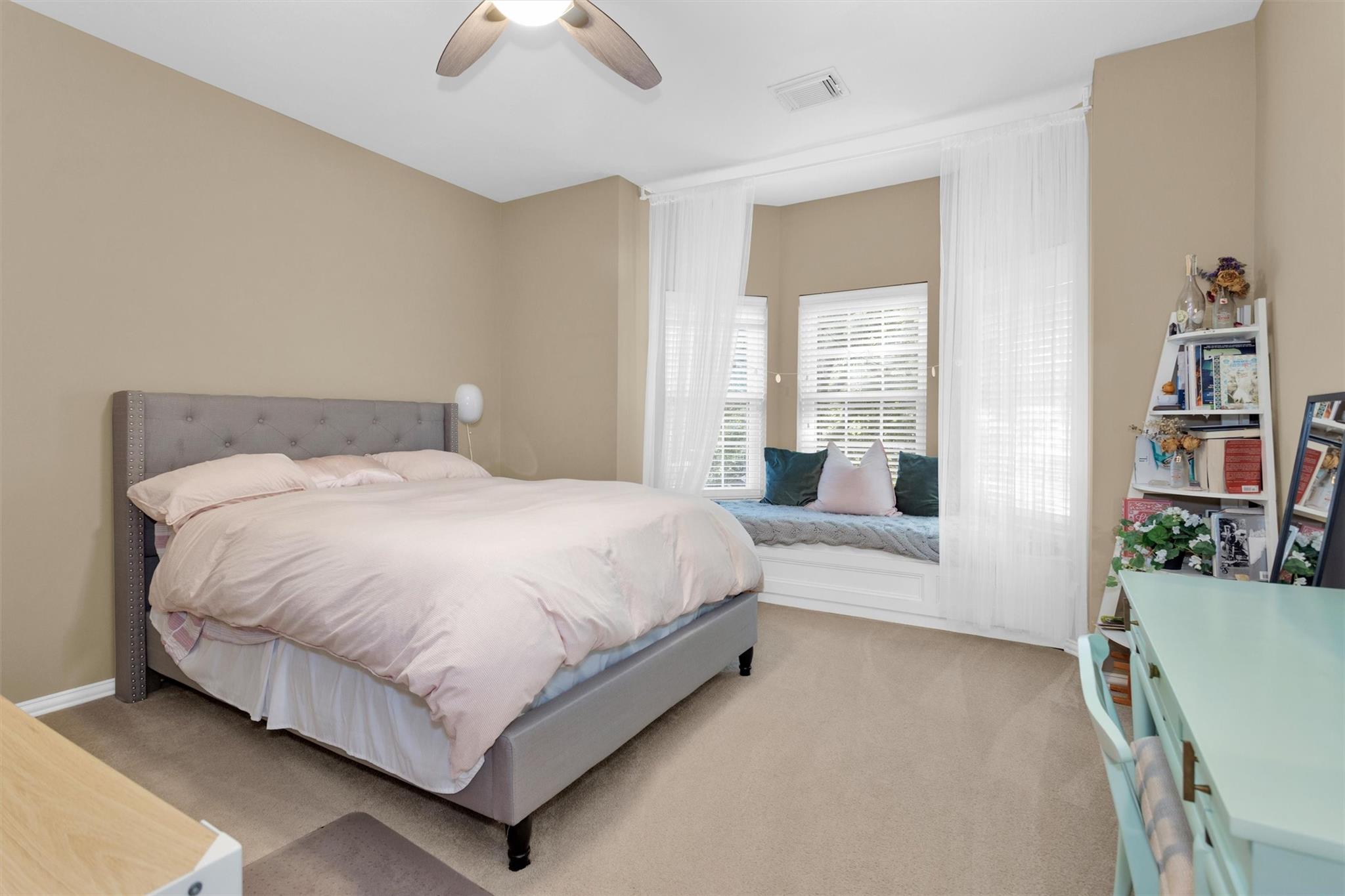 138 S Evangeline Oaks Circle