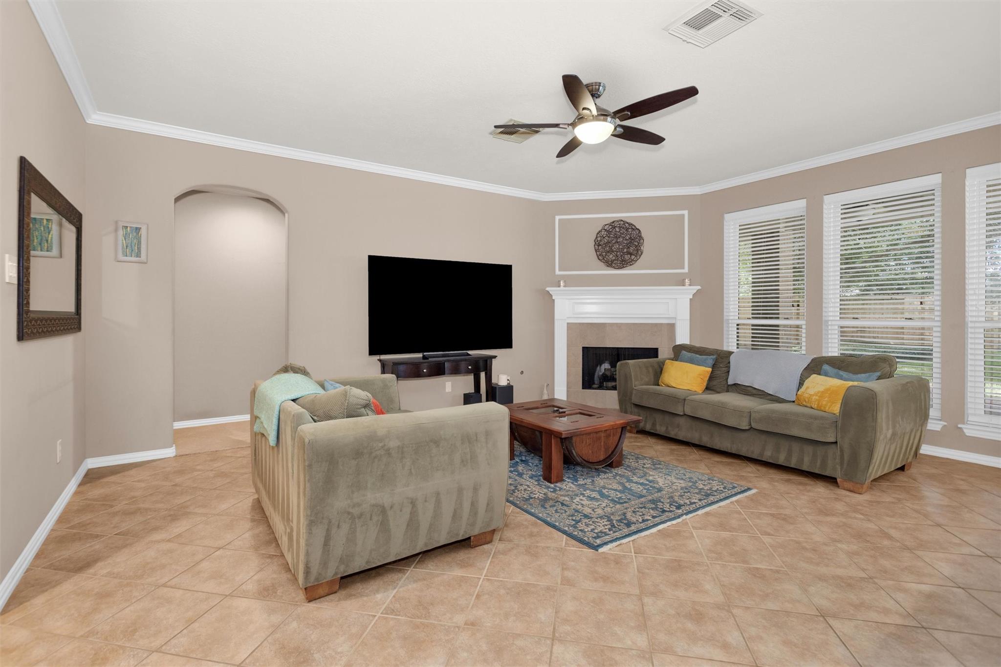 138 S Evangeline Oaks Circle