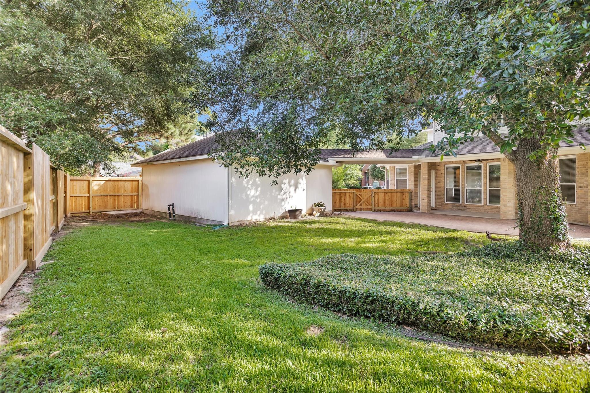 138 S Evangeline Oaks Circle