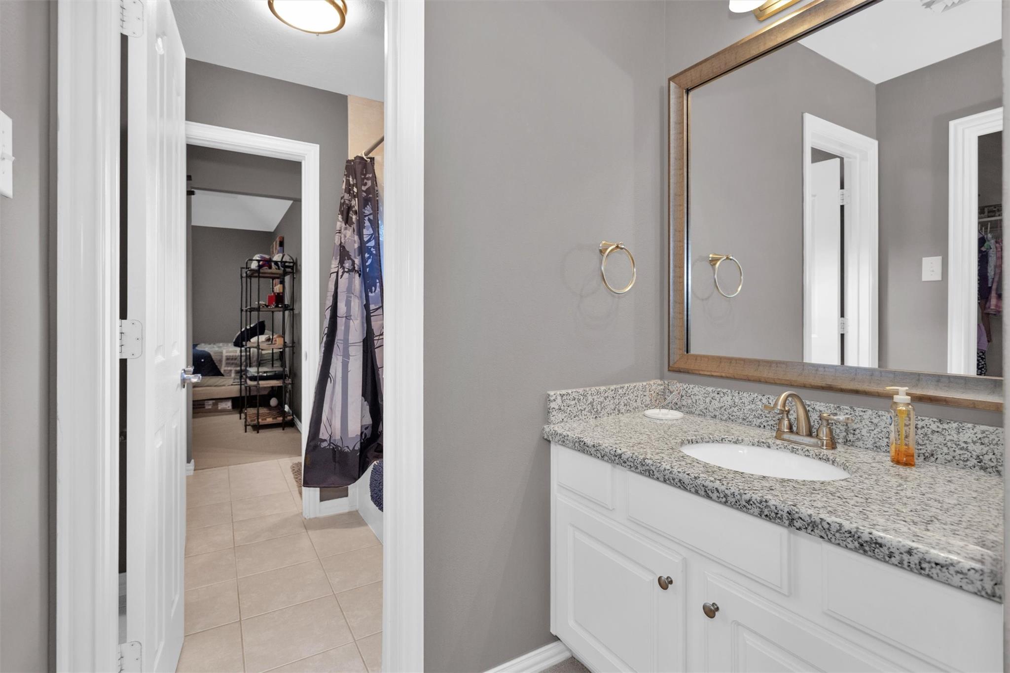 138 S Evangeline Oaks Circle