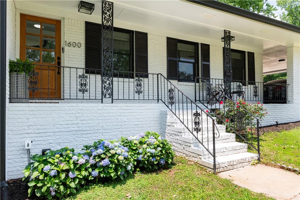 1600 Donna Street SW