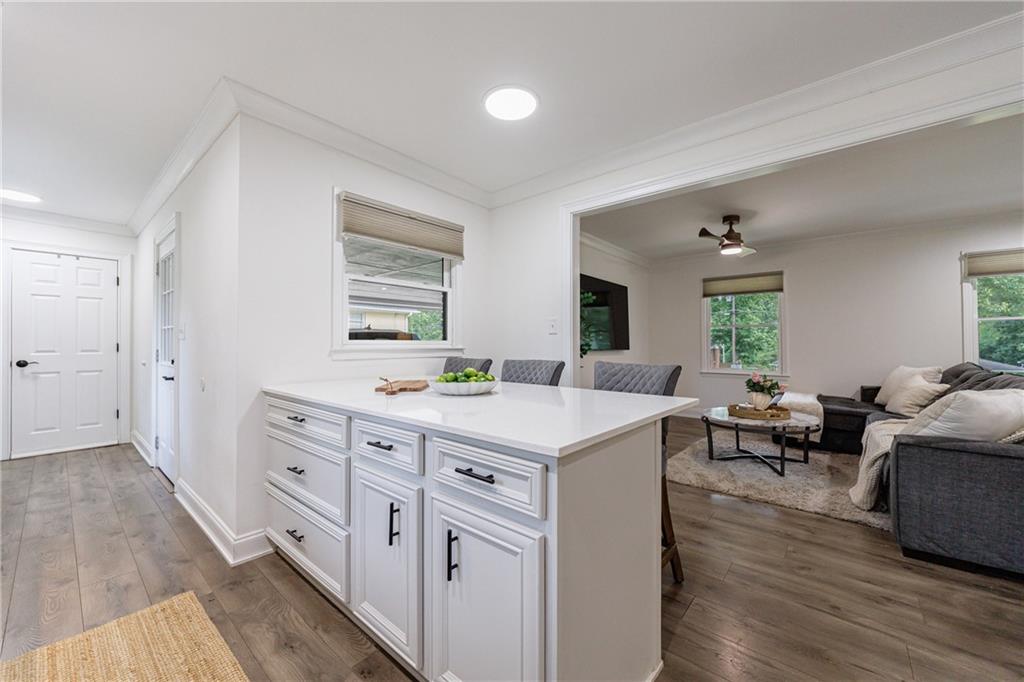 1600 Donna Street SW