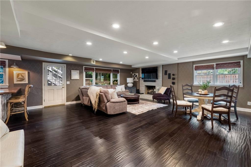 1192 Coronation Drive