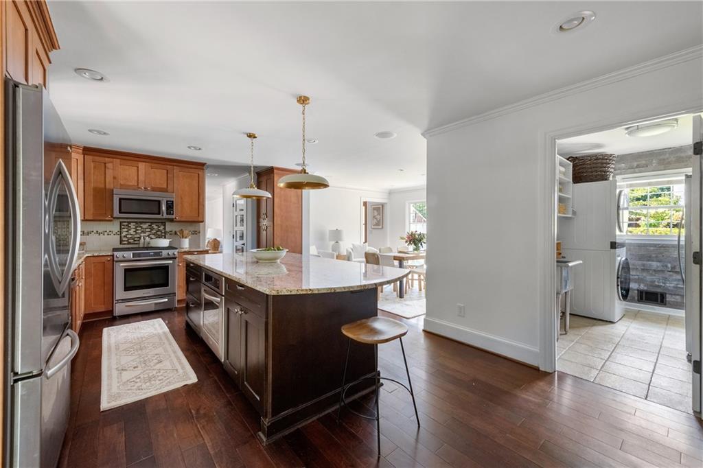 1192 Coronation Drive