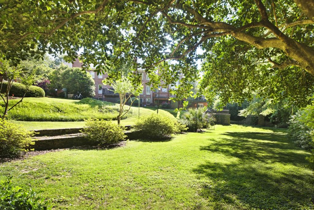 305 Ansley Villa Drive NE