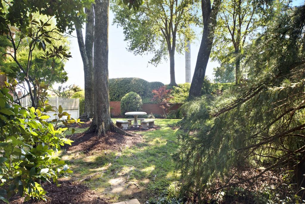 305 Ansley Villa Drive NE