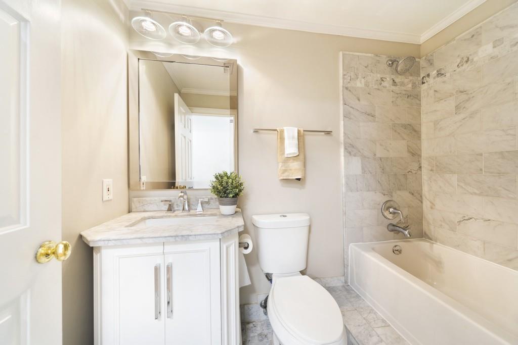 305 Ansley Villa Drive NE