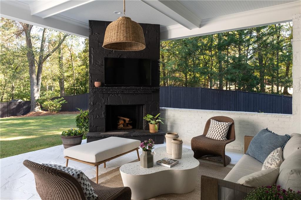 2079 Old Settlement Road NW