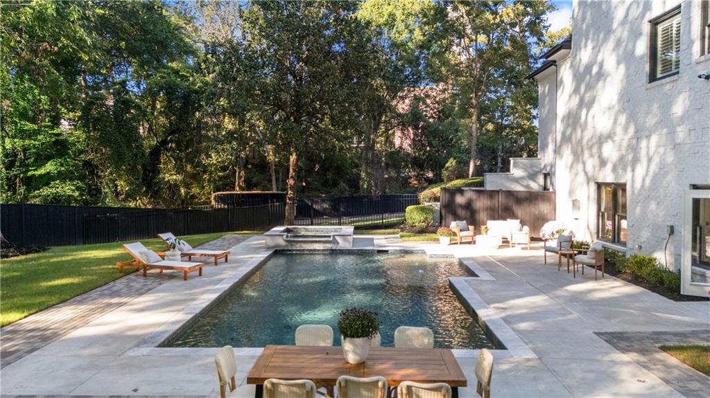 2079 Old Settlement Road NW