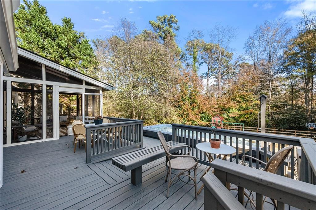 2268 Woodsfield Lane NE