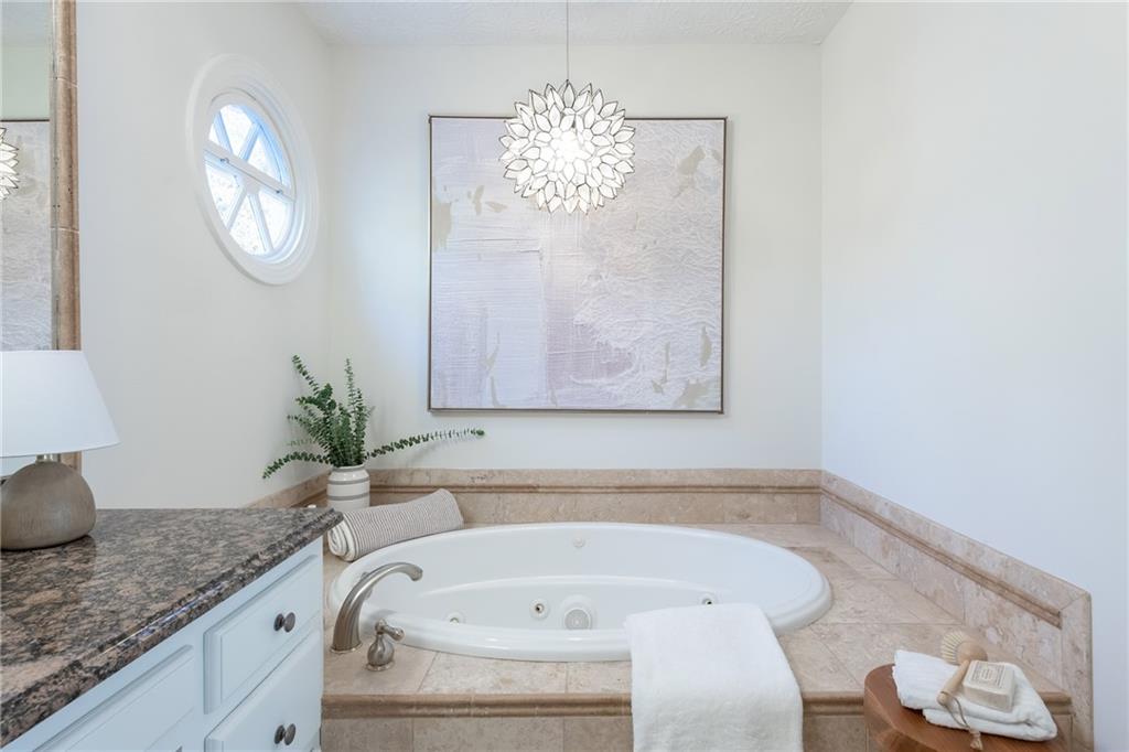 2268 Woodsfield Lane NE