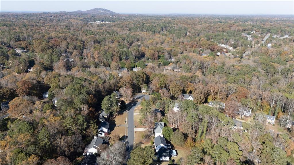 2268 Woodsfield Lane NE