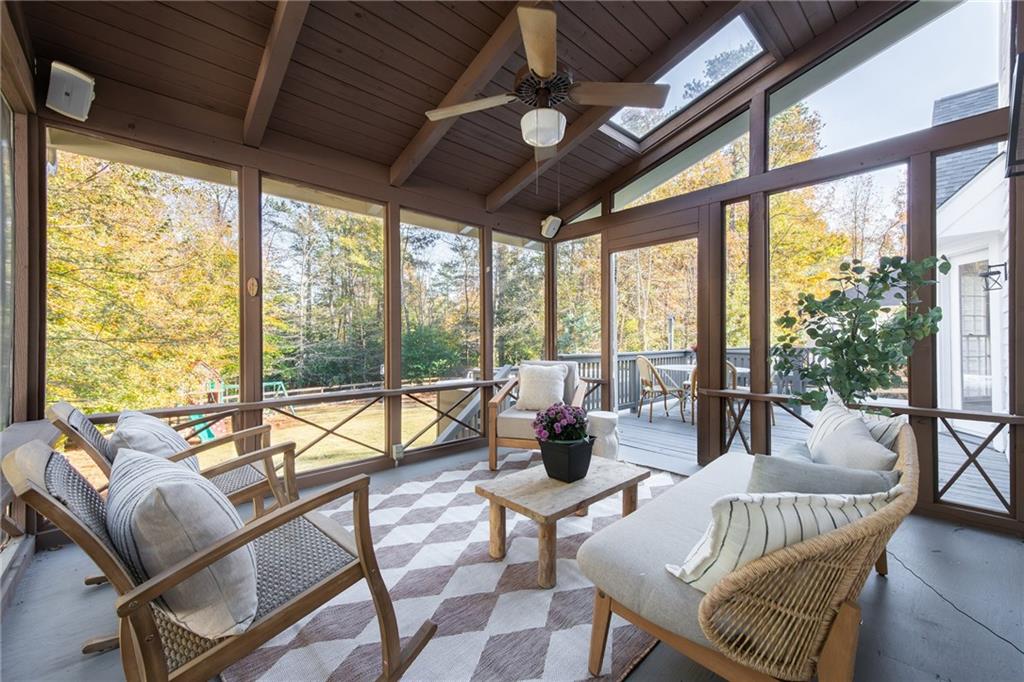 2268 Woodsfield Lane NE