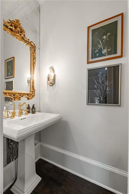 740 Drewry Street NE