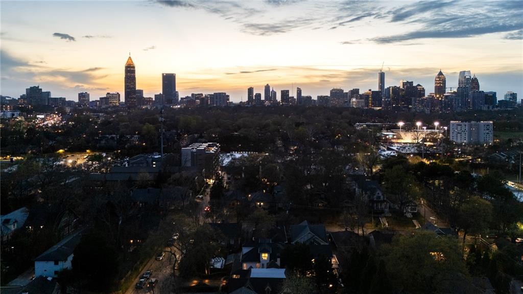 740 Drewry Street NE