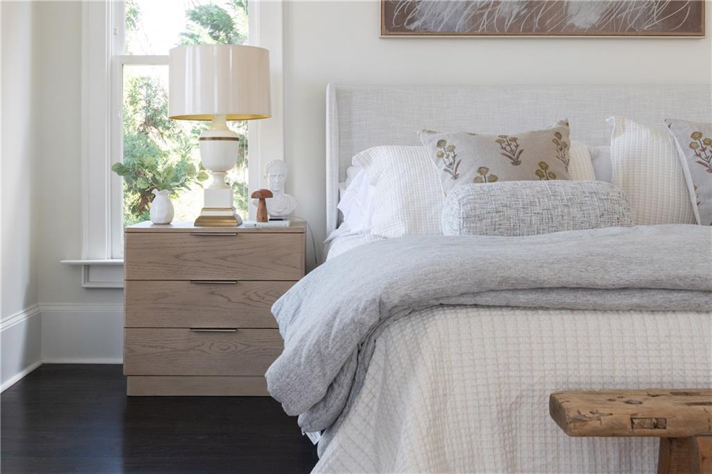 740 Drewry Street NE